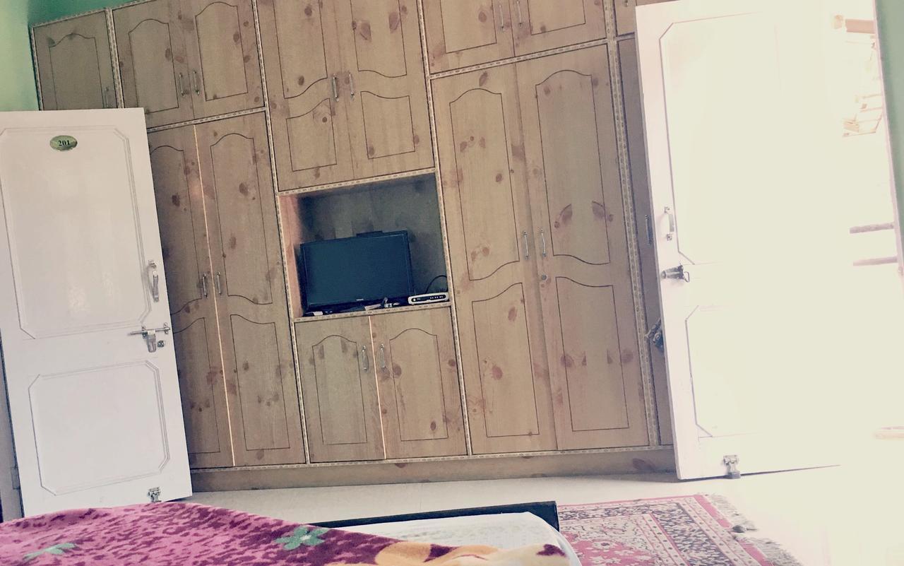 Anand Homestay Чайл Екстериор снимка